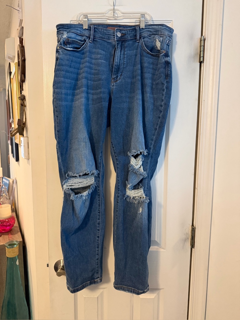 Judy Blue Distressed Medium Blue Boyfriend Jeans - Picture 1 of 4